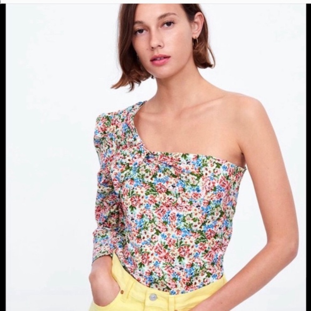 Zara One-Shoulder Floral Top in Multicolor